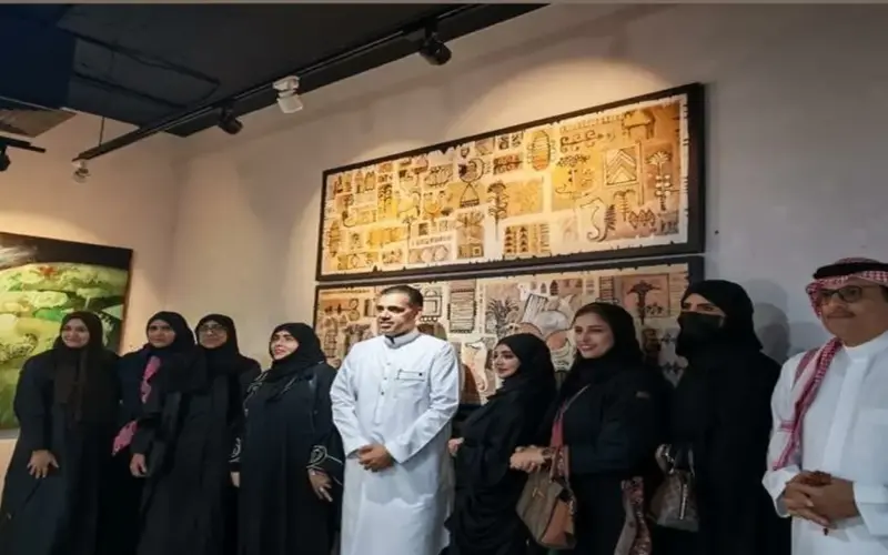 «أنشودة اللون».. رحلة بصرية بين الإنسان والمكان بريشة المغربي – أخبار السعودية